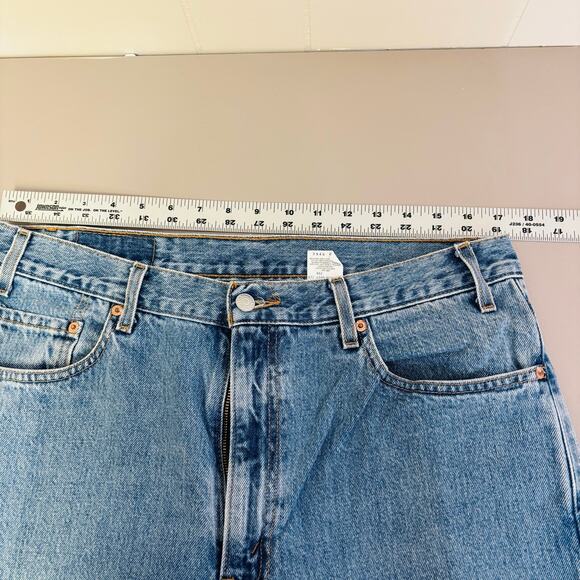 Vintage Levi’s 505 Jeans 36x30 Mens Made In USA Blue Denim Black Batwing 90’s - Picture 3 of 8
